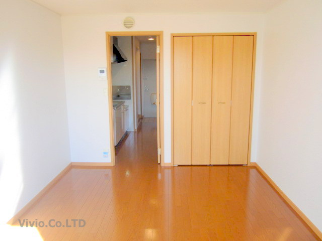 Living and room. Day preeminent living