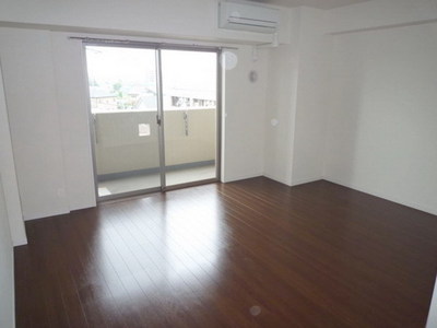 Other. Air-conditioned