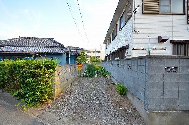 Local photos, including front road