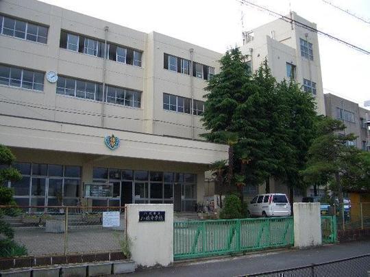 Other. Hachijo junior high school Walk 24 minutes (about 1900m)