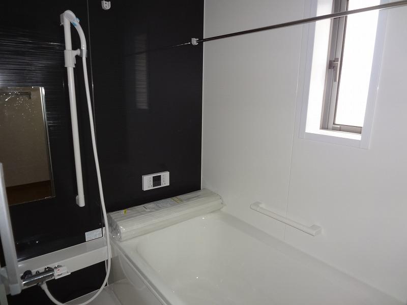 Bathroom. 1 Building bathroom