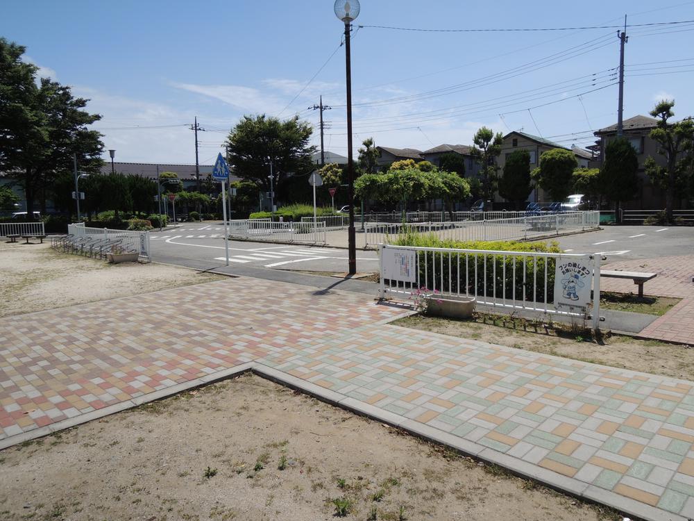 park. 10m to Nakabanba children traffic park