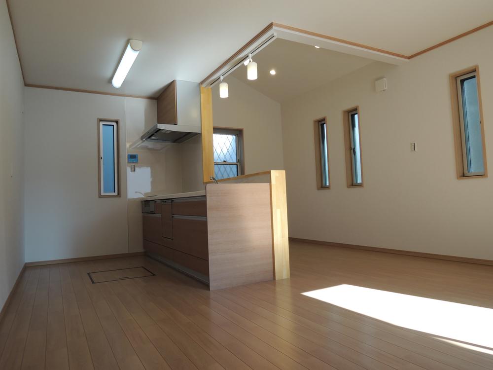 Living. Indoor (12 May 2013) Shooting B Building