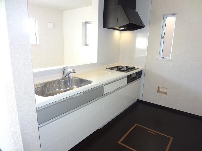 Kitchen. Artificial marble top of the system Kitchen