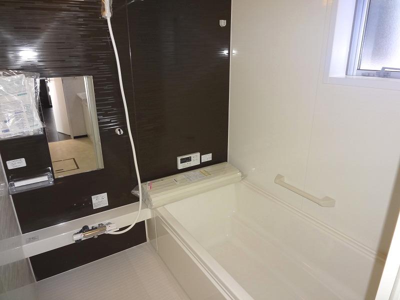 Bathroom. Add cooked with Otobasu