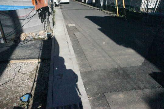 Local photos, including front road. Frontal road