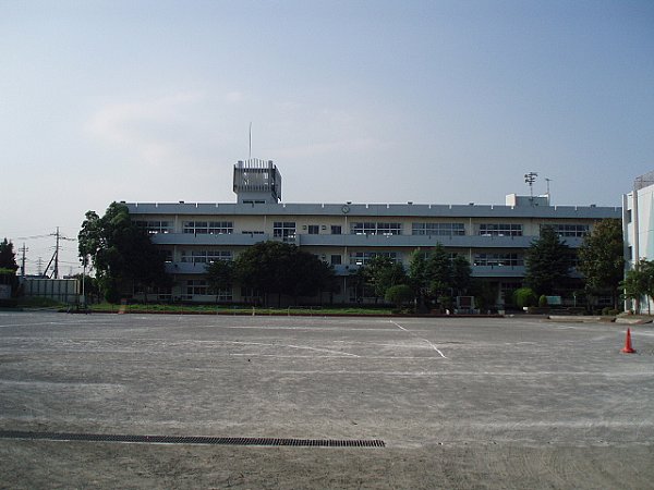 Primary school. Hachijo 700m up to elementary school (elementary school)