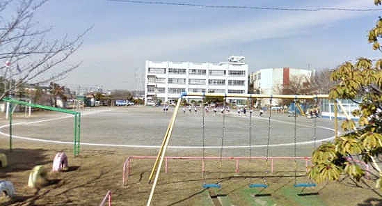Primary school. Nakagawa 120m up to elementary school (elementary school)