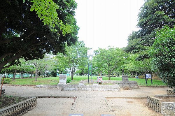 park. Ohara 160m to the park (park)