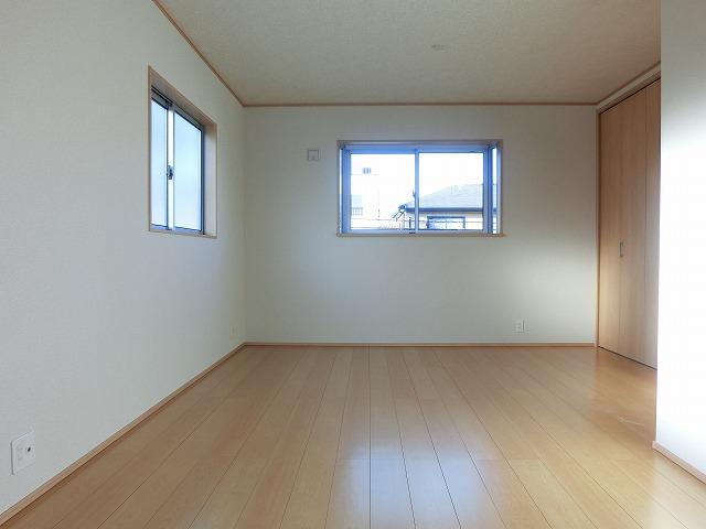 Non-living room. 2 Kaiyoshitsu