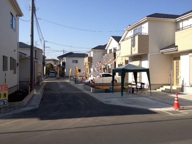 Local appearance photo. All sections 36 tsubo ~ 45 square meters or more of the site ・ Parking spaces Two reserved