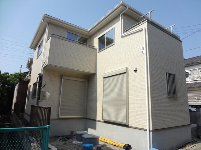 Local appearance photo. Local (05 May 2013) Shooting