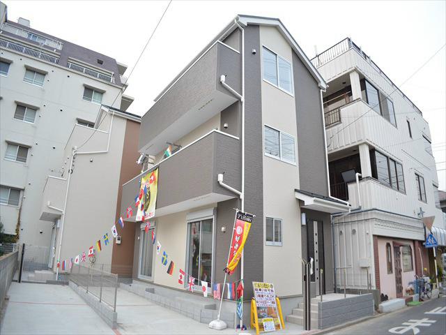 Local appearance photo. Simple appearance