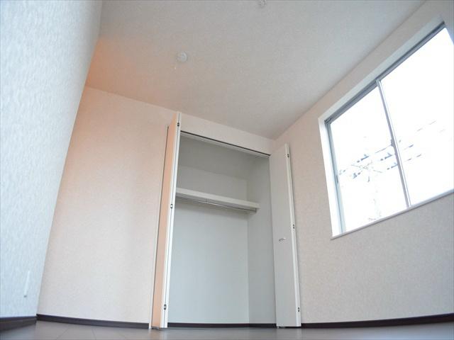 Non-living room. Bright room