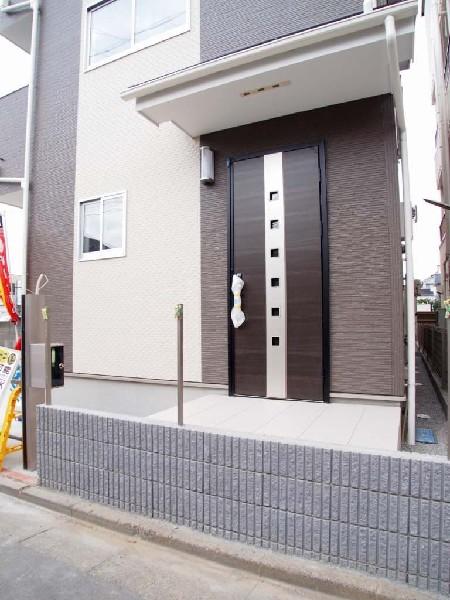 Local appearance photo