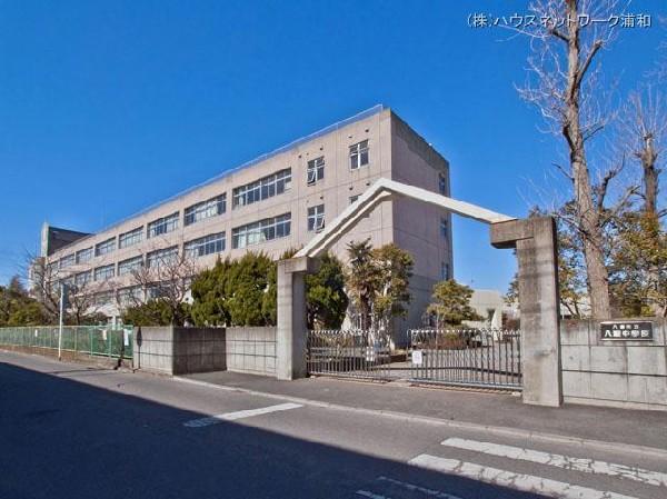 Junior high school. Yashio Municipal Yashio 300m up to junior high school