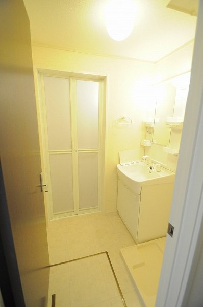 Washroom. With happy shampoo dresser