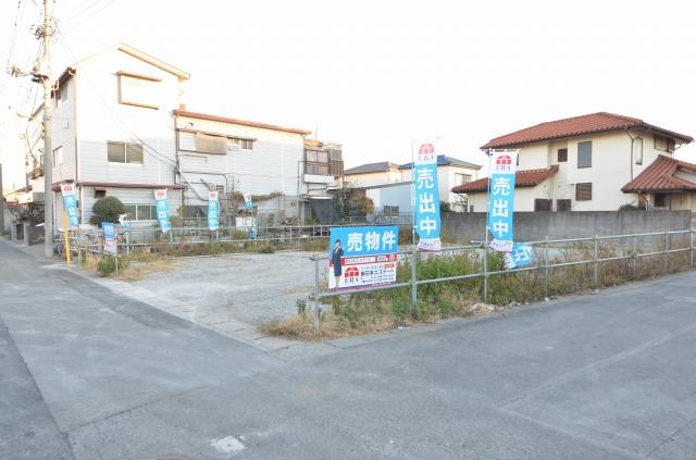 Local photos, including front road