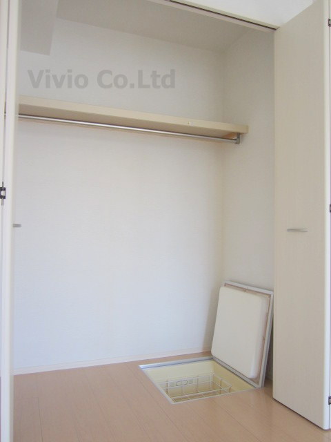 Receipt. There is depth, It is a closet.