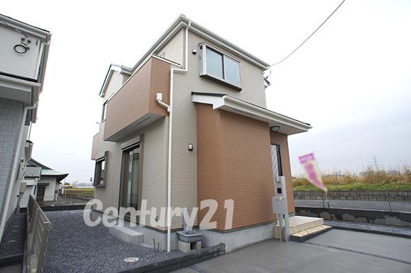 Local appearance photo. Building 3