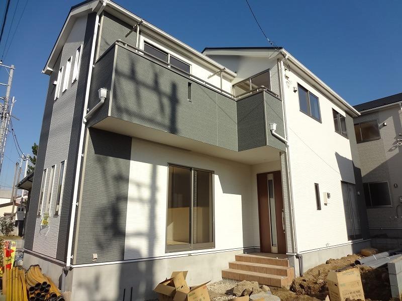 Local appearance photo. Yashio Station walk about 22 minutes, All two buildings subdivision west 6m public road surface, South-facing with a good per sun!
