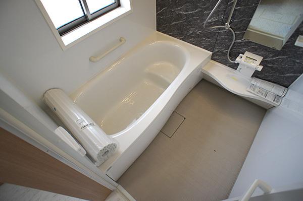 Bathroom. 1 Building