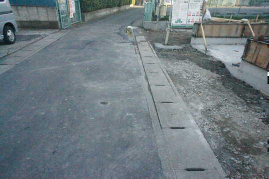 Local photos, including front road. Frontal road