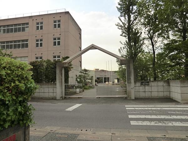 Junior high school. Yashio 450m until junior high school