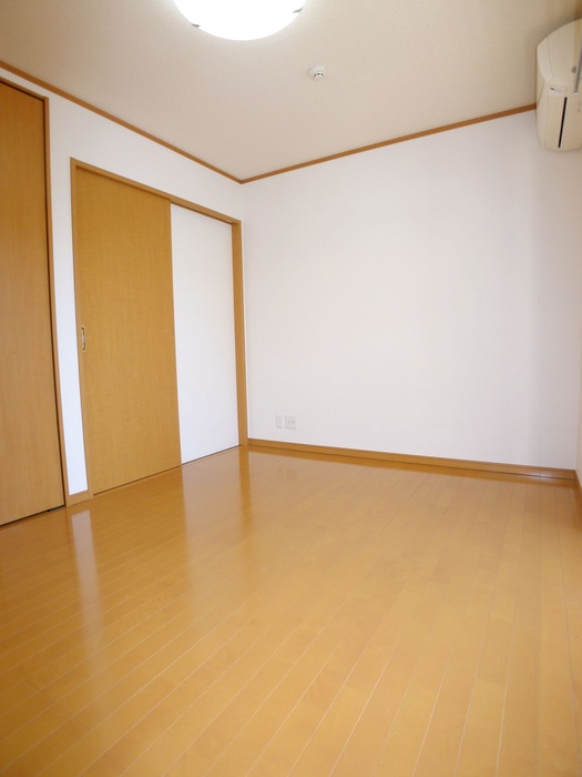 Living and room. Cleaning Easy flooring