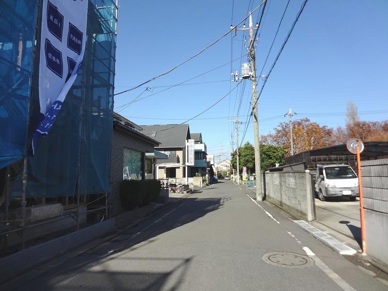 Other local. East 6m public road surface