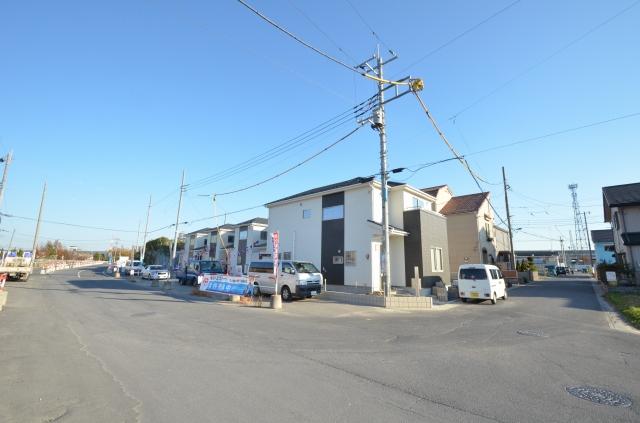 Local photos, including front road