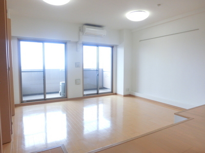 Living and room. Two-sided lighting of the bright rooms