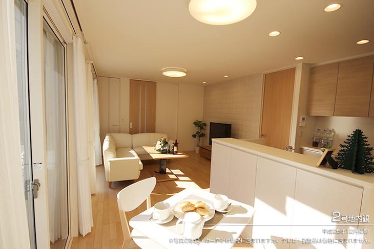 Kitchen.  [No. 2 place] [Introspection Photo] 2013 December shooting  ※ Photos furniture ・ Although curtain is included in the price, tv set ・ Furnishings are not included in the price. 