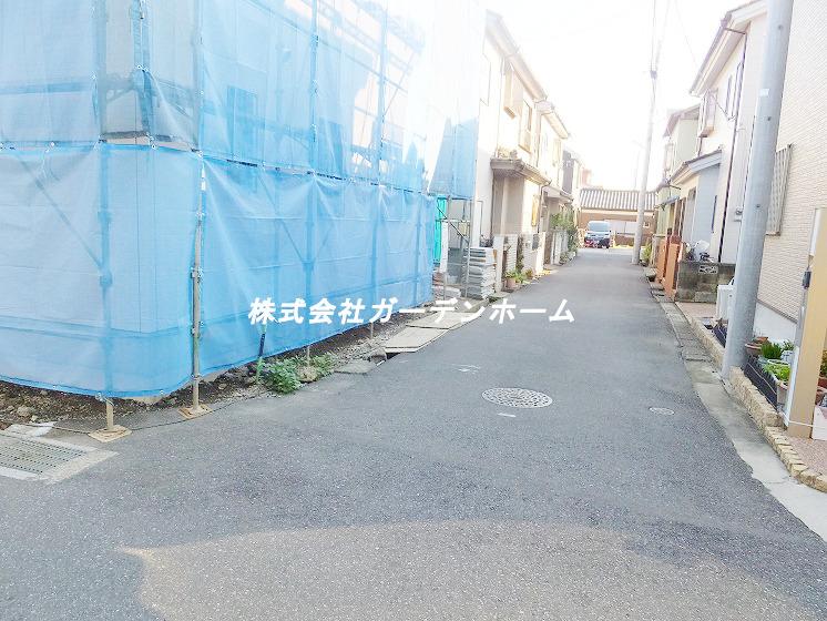 Local photos, including front road. Soon complete !! completed I look forward to !!