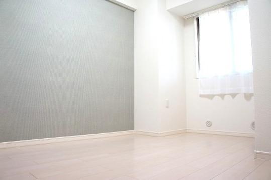 Non-living room. bedroom