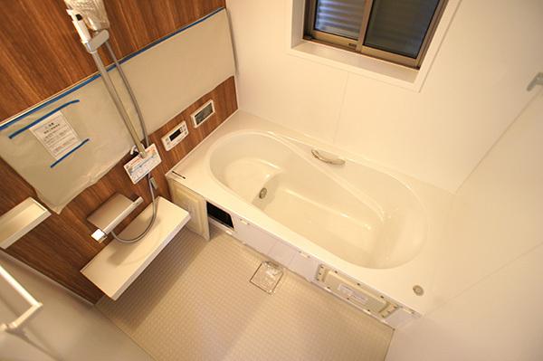 Bathroom. Always comfortable bath time dated bathroom dryer