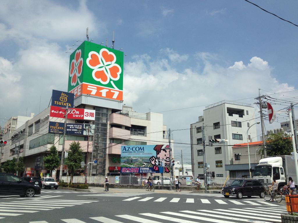 Shopping centre. 870m up to life Yoshikawa Station store (shopping center)