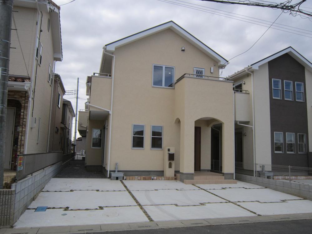 Local appearance photo. Local (February 2013) shooting A Building