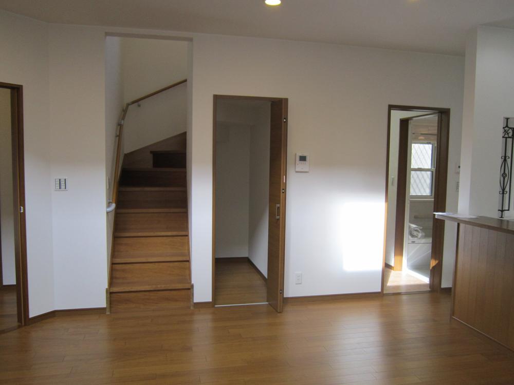 Living. Indoor (February 2013) shooting B Building