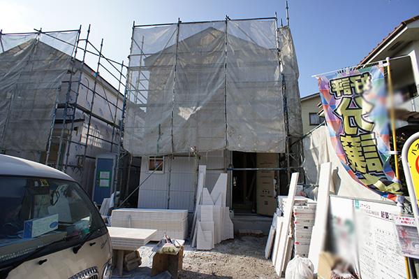 Local appearance photo. 1 Building