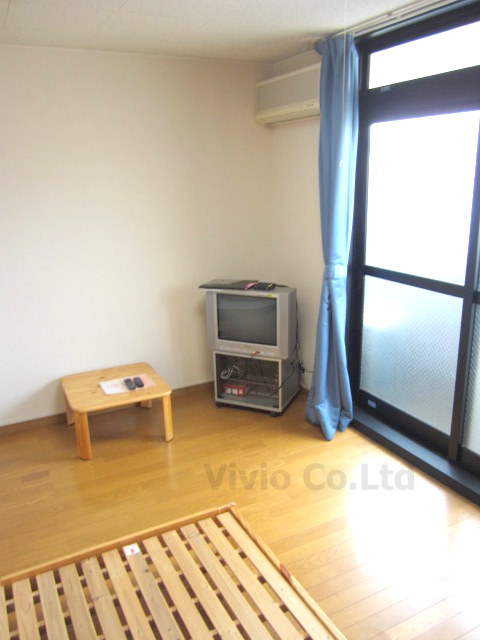 Living and room. Furniture in the actual room ・ Consumer electronics is not attached