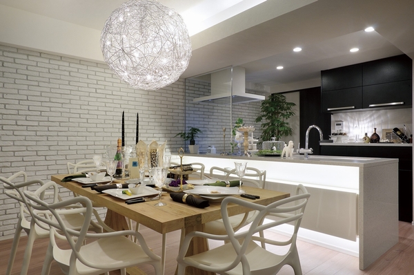 The kitchen is arranged also sliding door connecting the wash room, Support a smooth housework