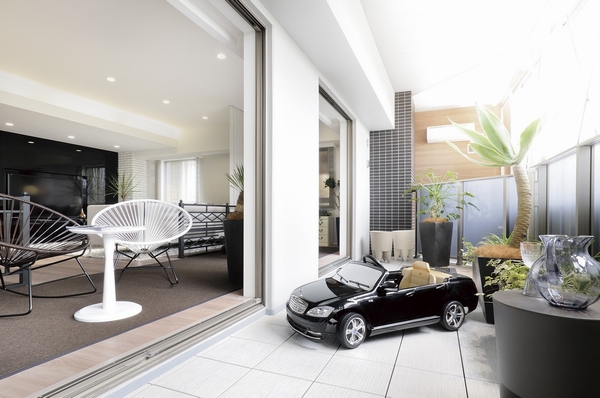 Depth up to the balcony of about 2m is, Likely size can be used in various ways