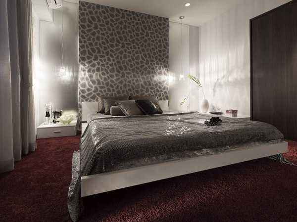 Other.  [Western style room] Margin even if the layout of the large bed. About 7 tatami room some Western-style is, Walk-in closet with the clothes can also be plenty of storage bag. Also adopted the out-frame construction method, It has realized the layout also easy living space of furniture.