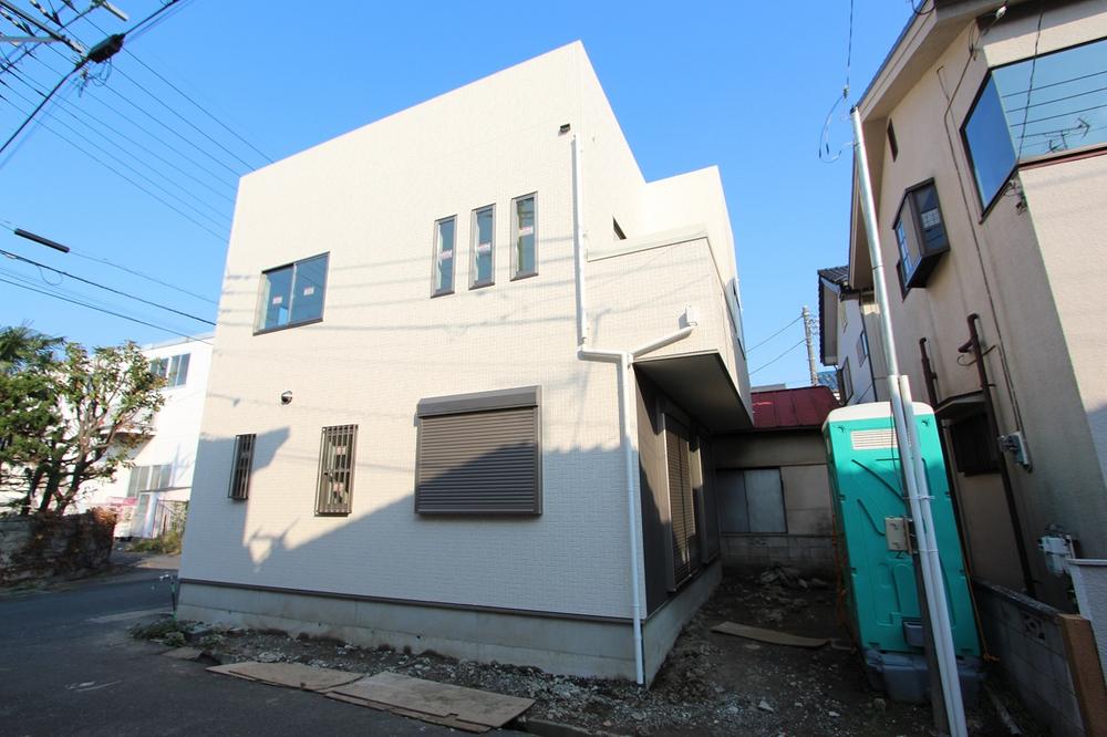 Local appearance photo