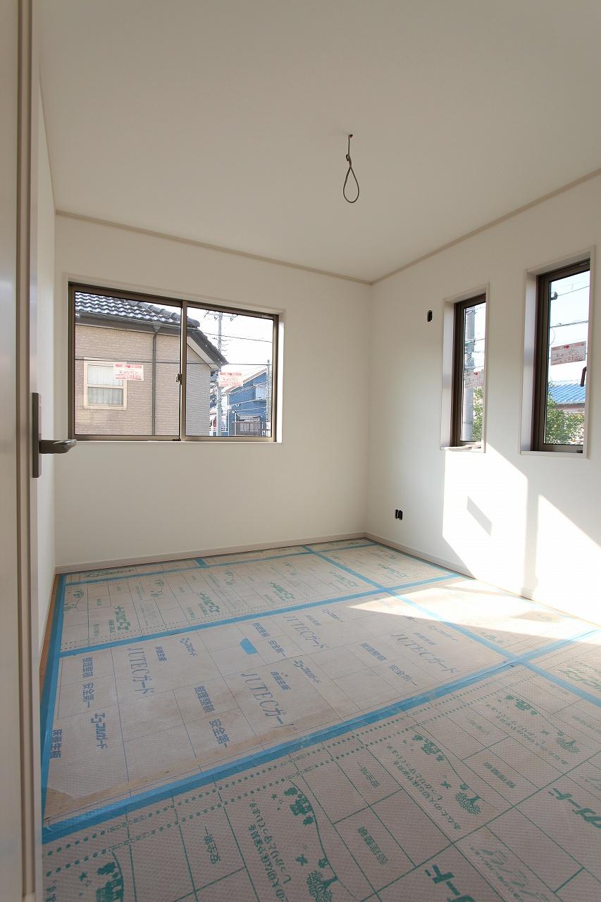 Non-living room. Second floor: Western-style 5.25 Pledge