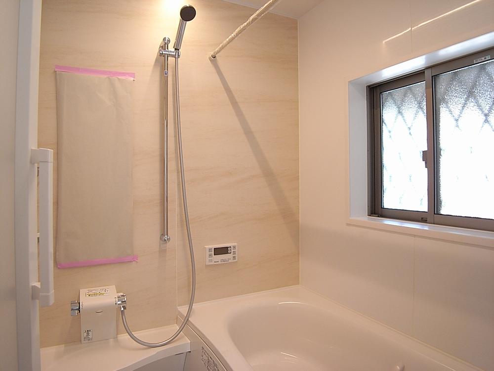 Bathroom. System bus with a bathroom drying function