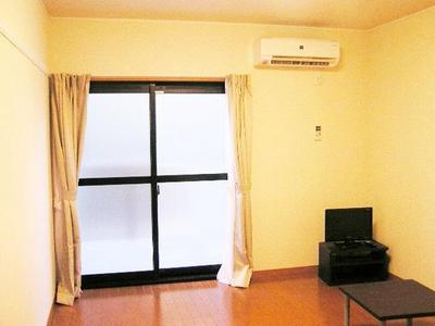 Living and room. Please visit the means once the room! 