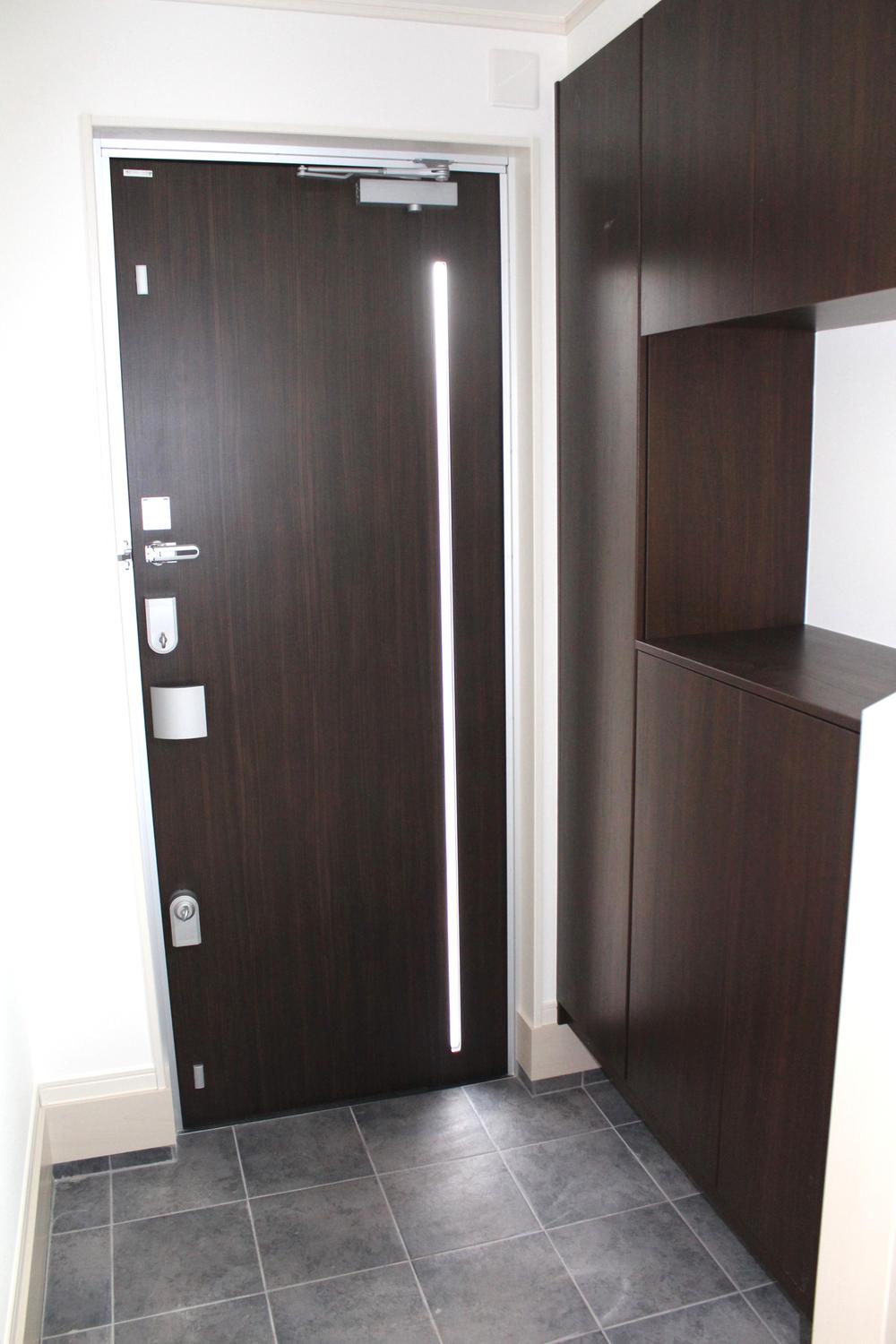 Entrance. Local (July 2013 shooting: B Building)