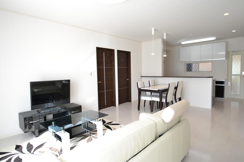 Living. Indoor (April 2013) Shooting